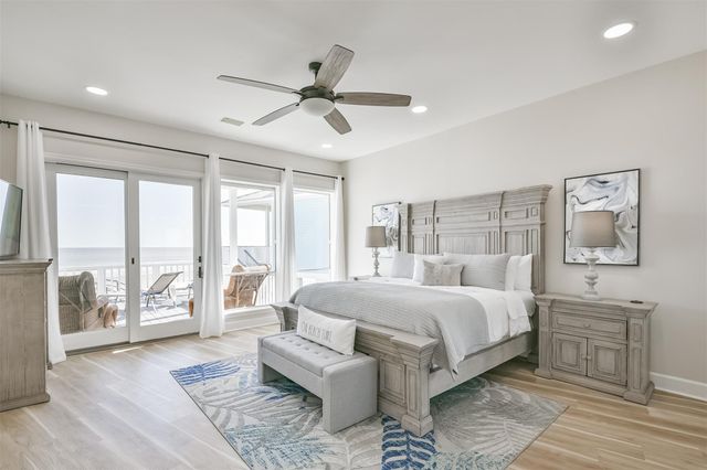 11811 Sunbather Lane, Galveston, TX 77554