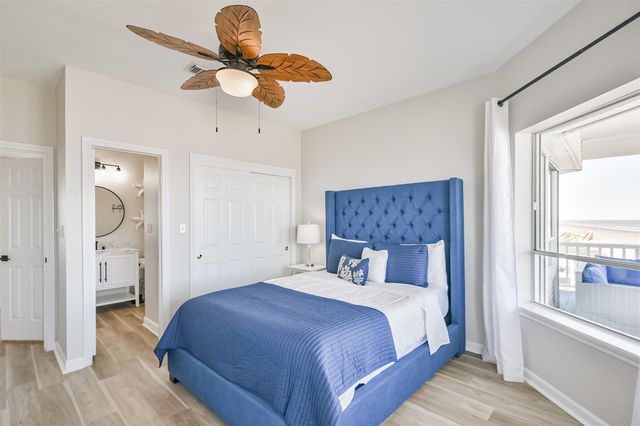 11811 Sunbather Lane, Galveston, TX 77554