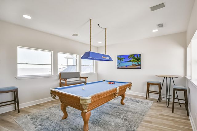 11811 Sunbather Lane, Galveston, TX 77554