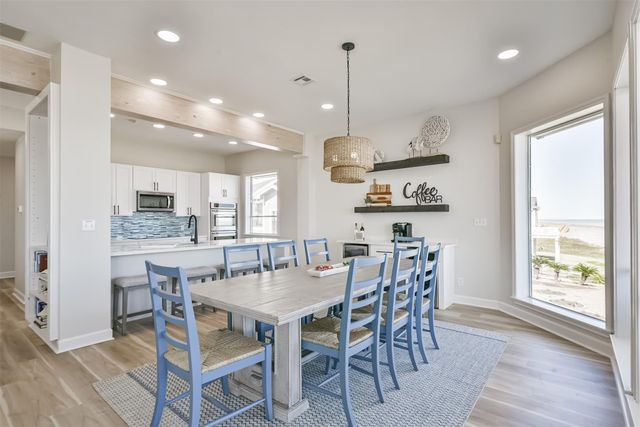 11811 Sunbather Lane, Galveston, TX 77554