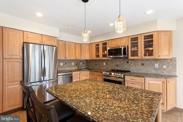 913 SOCIETY HILL BLVD, Cherry Hill, NJ 08003