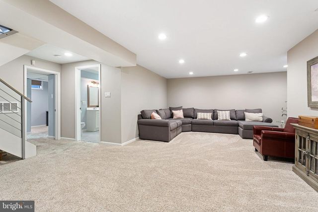 913 SOCIETY HILL BLVD, Cherry Hill, NJ 08003