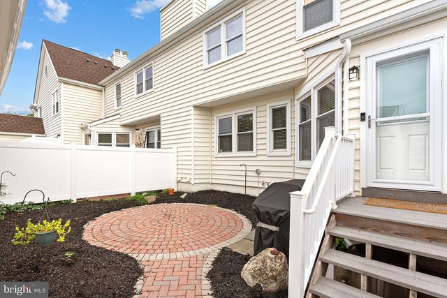 913 SOCIETY HILL BLVD, Cherry Hill, NJ 08003