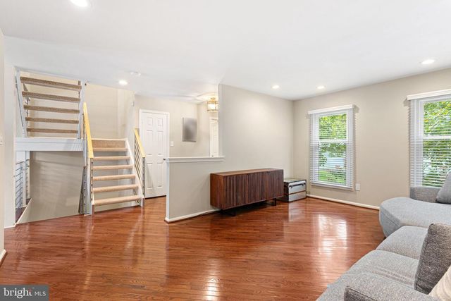 913 SOCIETY HILL BLVD, Cherry Hill, NJ 08003
