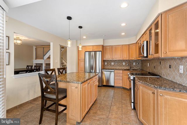 913 SOCIETY HILL BLVD, Cherry Hill, NJ 08003