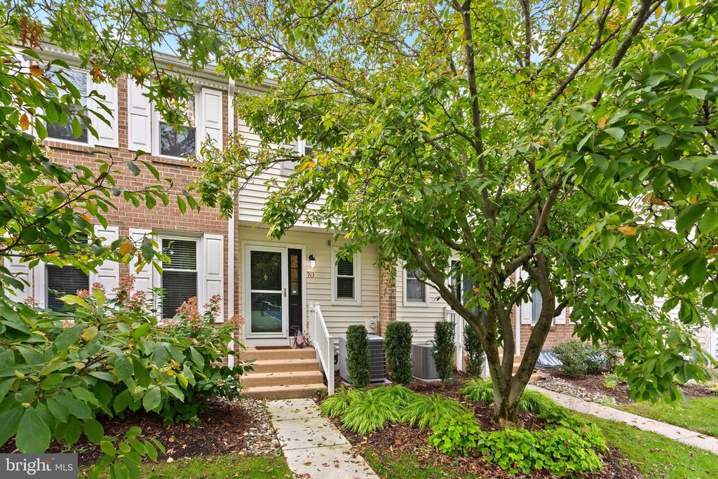 913 SOCIETY HILL BLVD, Cherry Hill, NJ 08003