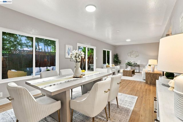 554 Beechmont Lane, Hayward, CA 94544
