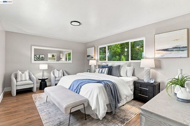 554 Beechmont Lane, Hayward, CA 94544