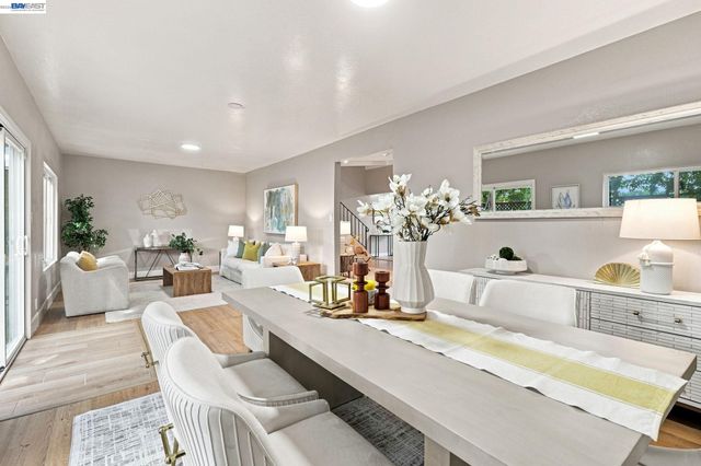 554 Beechmont Lane, Hayward, CA 94544