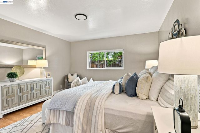 554 Beechmont Lane, Hayward, CA 94544
