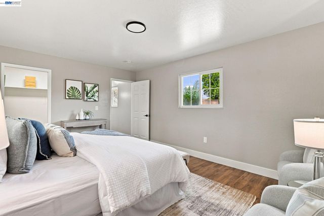 554 Beechmont Lane, Hayward, CA 94544