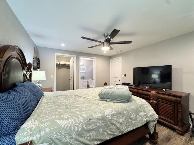 2724 49TH AVENUE W 2724, Bradenton, FL 34207