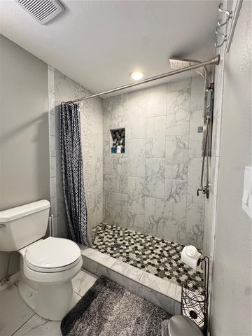 2724 49TH AVENUE W 2724, Bradenton, FL 34207