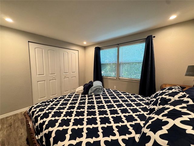 2724 49TH AVENUE W 2724, Bradenton, FL 34207