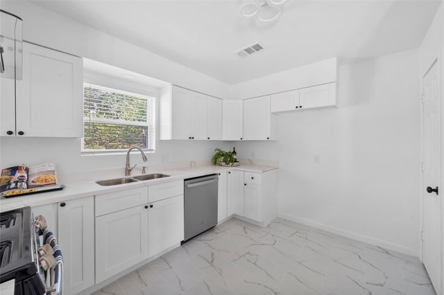 5943 Greenmont Drive, Houston, TX 77092