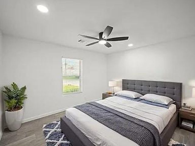 5943 Greenmont Drive, Houston, TX 77092