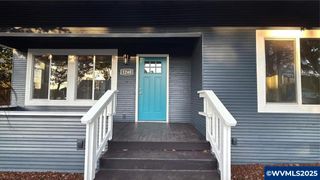 1240 15th St SE, Salem, OR 97302