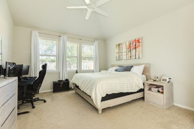 702 Shadow Bend, Richwood, TX 77531