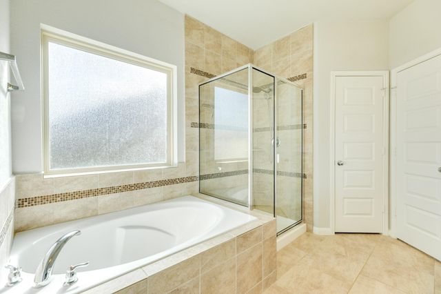 702 Shadow Bend, Richwood, TX 77531