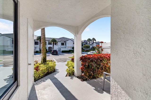 15782 Loch Maree Lane 3702, Delray Beach, FL 33446