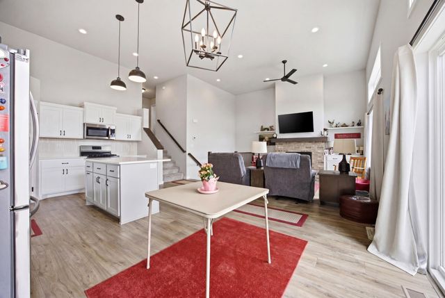 10158 Burgundy Drive, Horace, ND 58047