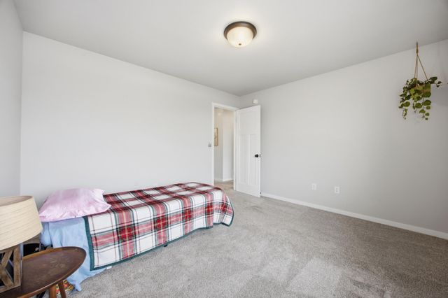 10158 Burgundy Drive, Horace, ND 58047