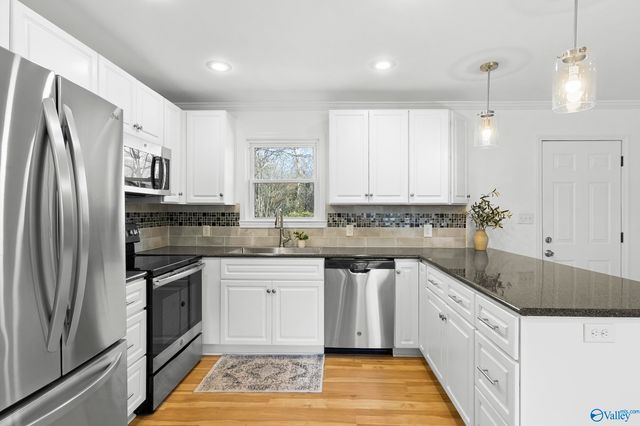 4010 Telstar Circle, Huntsville, AL 35805