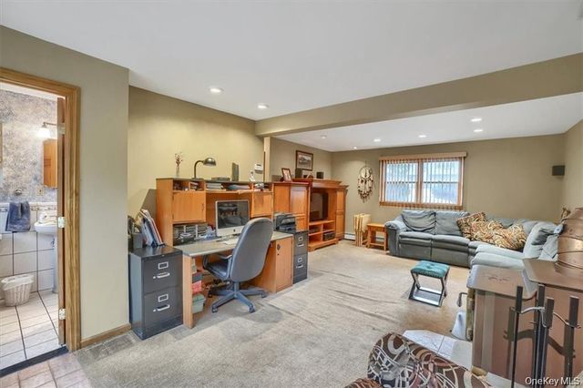 153 Barnes Road, Washingtonville, NY 10992
