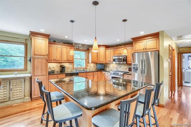 153 Barnes Road, Washingtonville, NY 10992