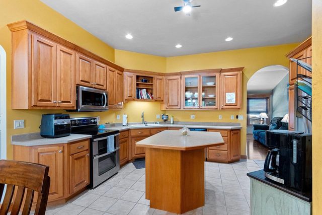 2125 DOLLAR ROAD, De Pere, WI 54115