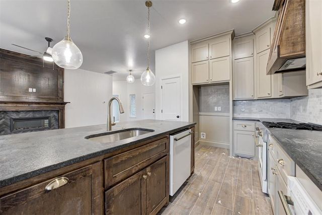 11941 NW 120th Street, Yukon, OK 73099