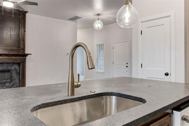 11941 NW 120th Street, Yukon, OK 73099