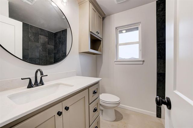 11941 NW 120th Street, Yukon, OK 73099