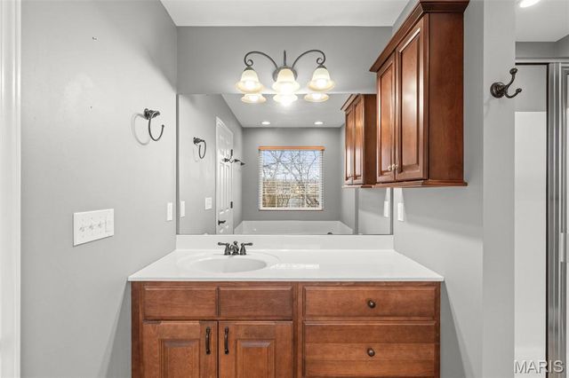 311 Englewood Court, Washington, MO 63090