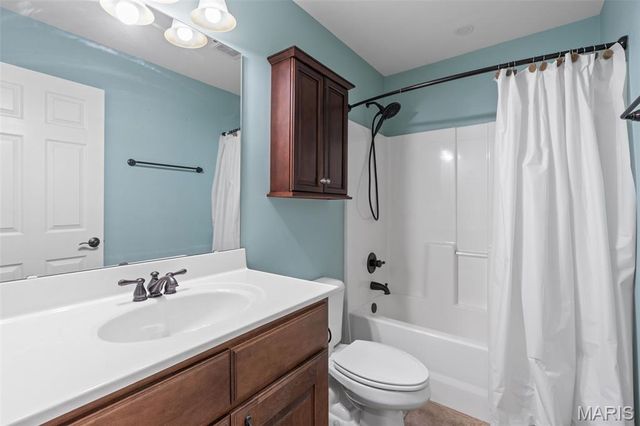 311 Englewood Court, Washington, MO 63090