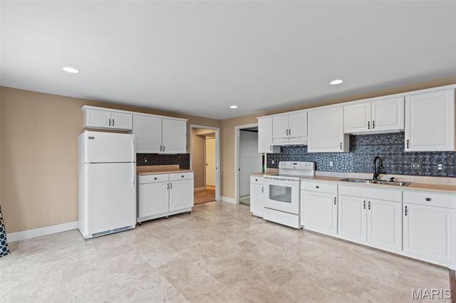 311 Englewood Court, Washington, MO 63090