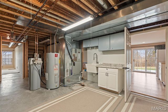 311 Englewood Court, Washington, MO 63090