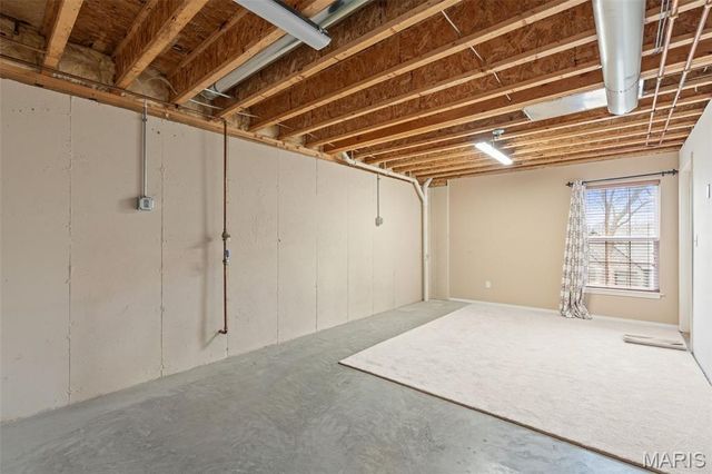 311 Englewood Court, Washington, MO 63090