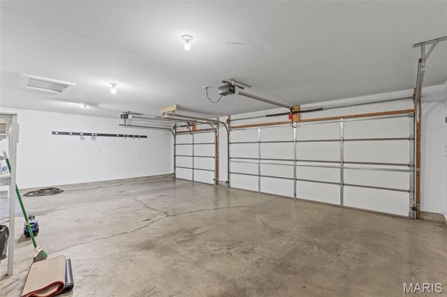 311 Englewood Court, Washington, MO 63090