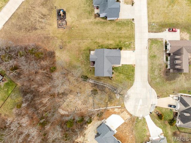 311 Englewood Court, Washington, MO 63090