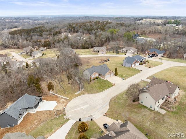 311 Englewood Court, Washington, MO 63090