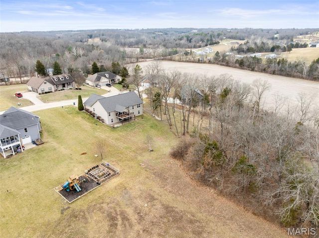 311 Englewood Court, Washington, MO 63090