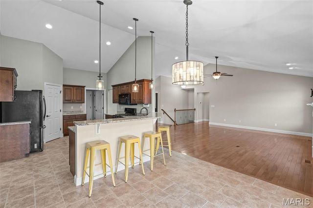 311 Englewood Court, Washington, MO 63090