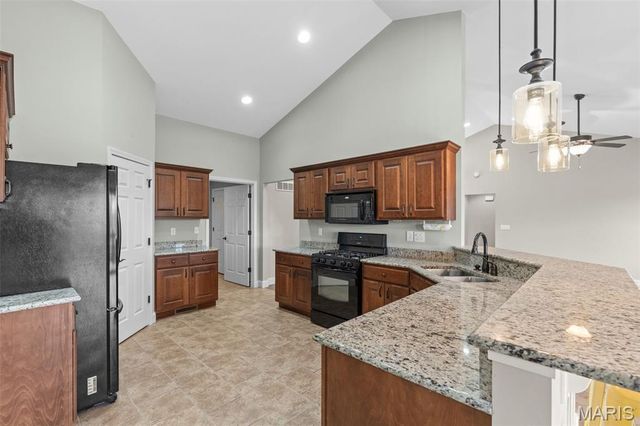 311 Englewood Court, Washington, MO 63090