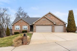 311 Englewood Court, Washington, MO 63090