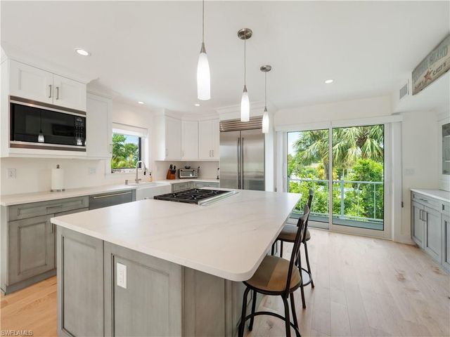 2480 Library WAY, Sanibel, FL 33957