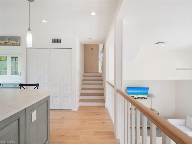 2480 Library WAY, Sanibel, FL 33957