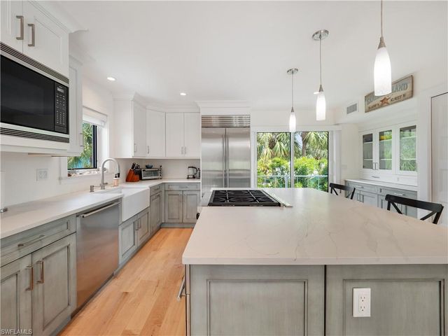 2480 Library WAY, Sanibel, FL 33957