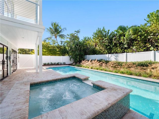 2480 Library WAY, Sanibel, FL 33957