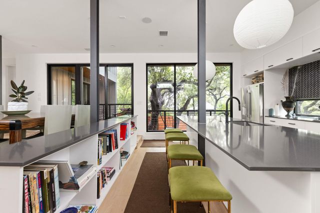 1603 Chelsea LN 1, Austin, TX 78704